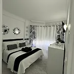 La Casita De Omar En El Corazon Del