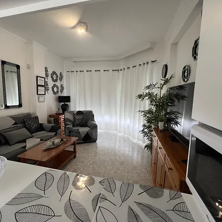 La Casita De Omar En El Corazon Del *