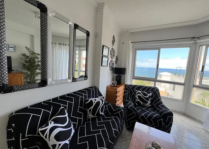 La Casita De Omar En El Corazon Del