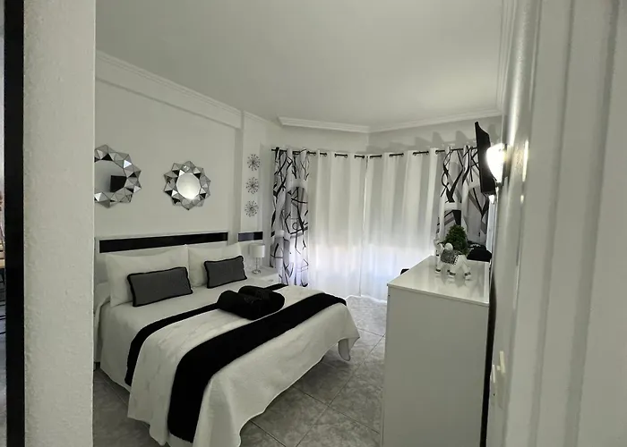 La Casita De Omar En El Corazon Del