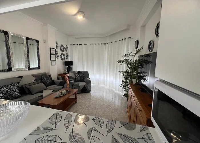 La Casita De Omar En El Corazon Del *