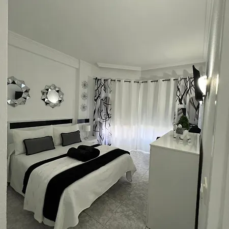 La Casita De Omar En El Corazon Del